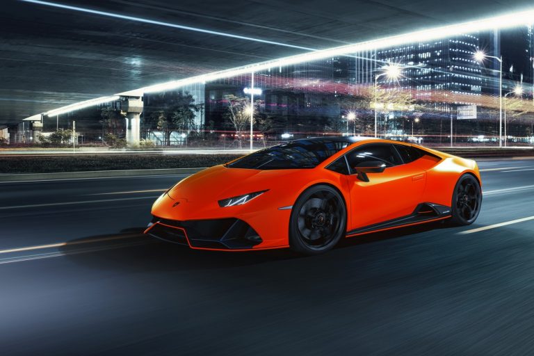 Lamborghini Huracán EVO Fluo Capsule: immagini ufficiali