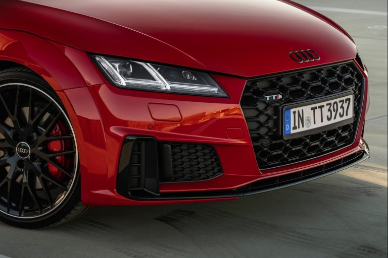 Audi TTS Competition Plus 2021: immagini ufficiali