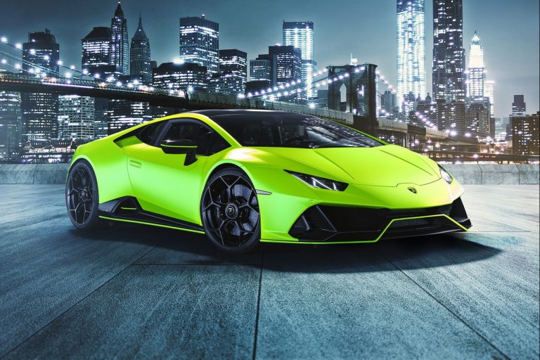 Lamborghini Huracán EVO Fluo Capsule: immagini ufficiali