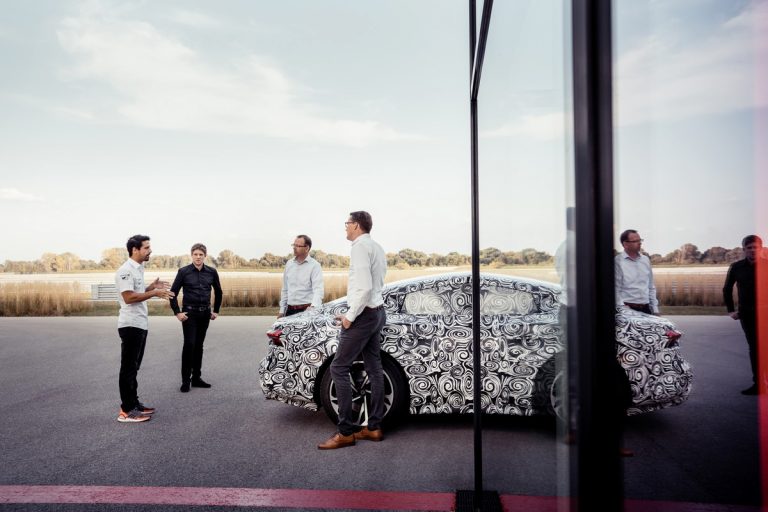 Audi RS e-tron GT: le immagini del prototipo