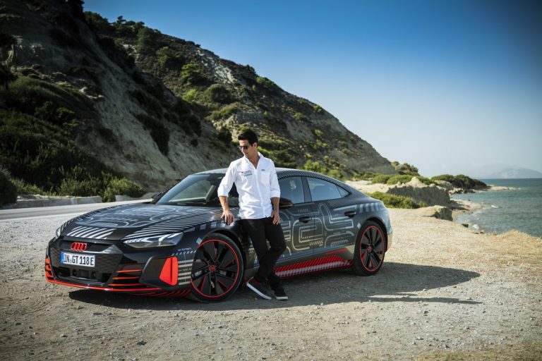 Audi RS e-tron GT: le immagini del prototipo