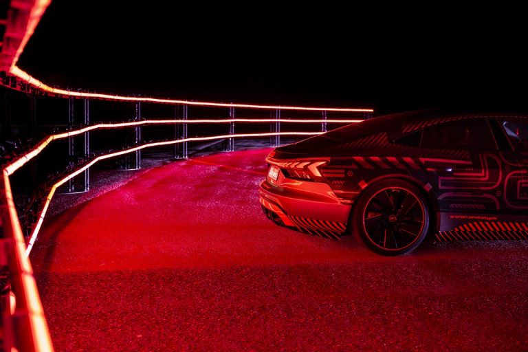 Audi RS e-tron GT: le immagini del prototipo