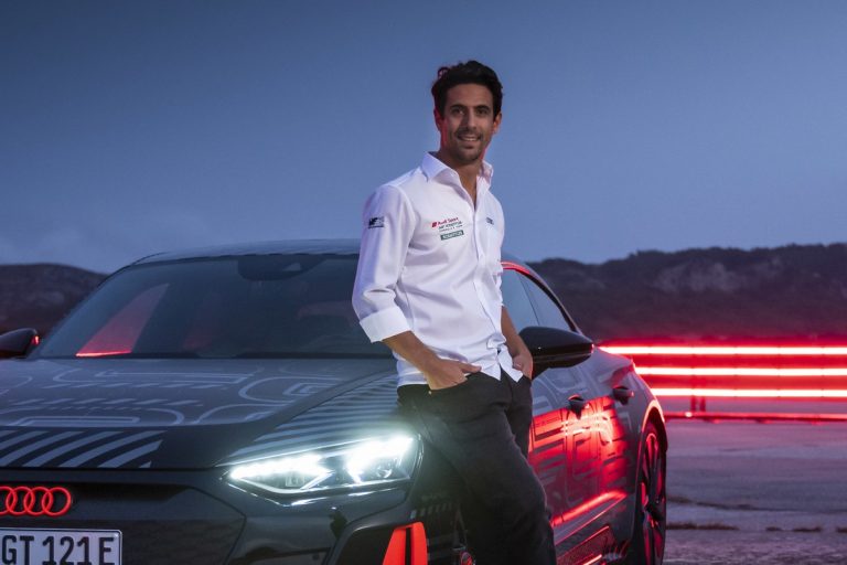 Audi RS e-tron GT: le immagini del prototipo