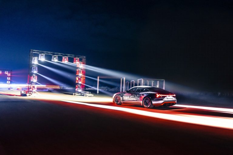 Audi RS e-tron GT: le immagini del prototipo