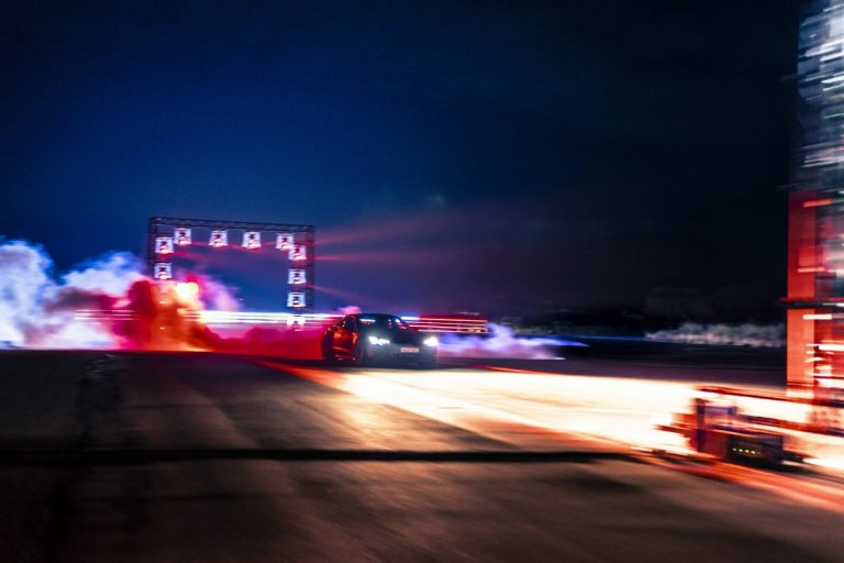 Audi RS e-tron GT: le immagini del prototipo