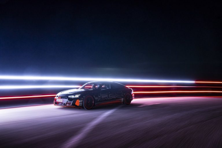 Audi RS e-tron GT: le immagini del prototipo
