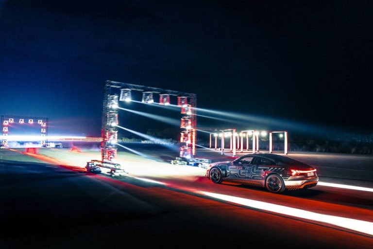 Audi RS e-tron GT: le immagini del prototipo