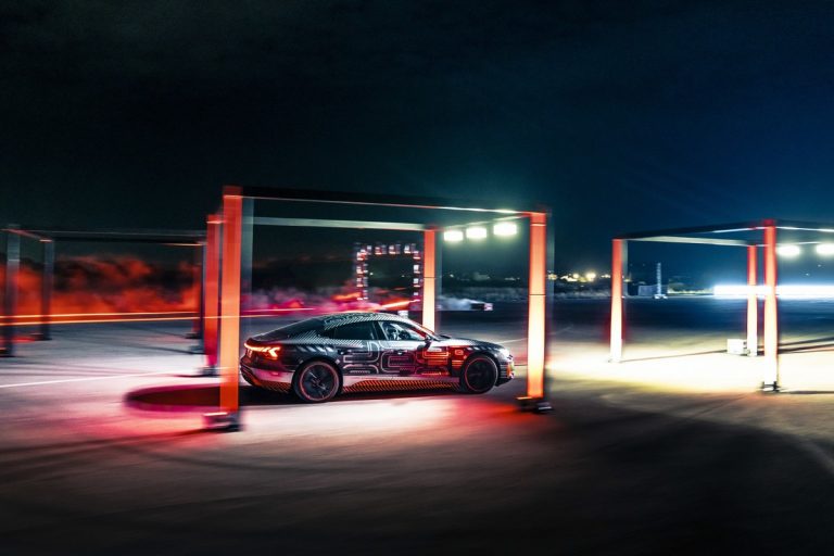 Audi RS e-tron GT: le immagini del prototipo