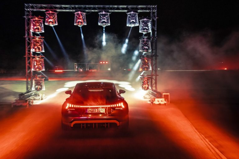 Audi RS e-tron GT: le immagini del prototipo