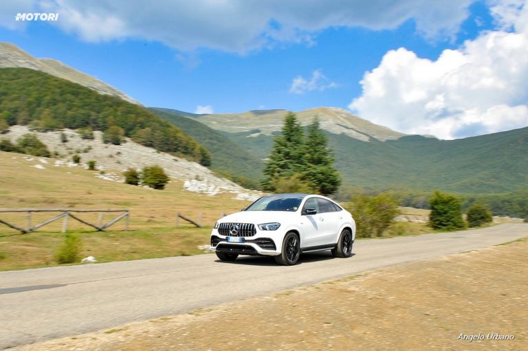 Audi A6 Allroad 55 TDI e Mercedes GLE Coupe 53 AMG: la prova su strada