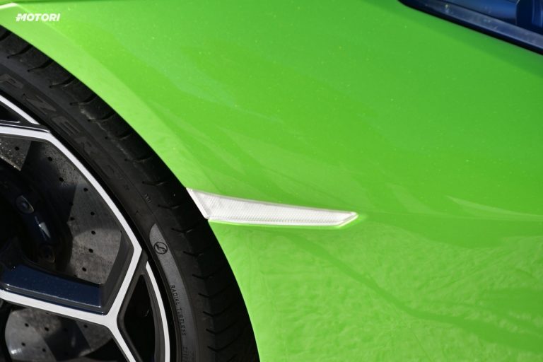 Lamborghini Huracán EVO Spyder: la prova su strada