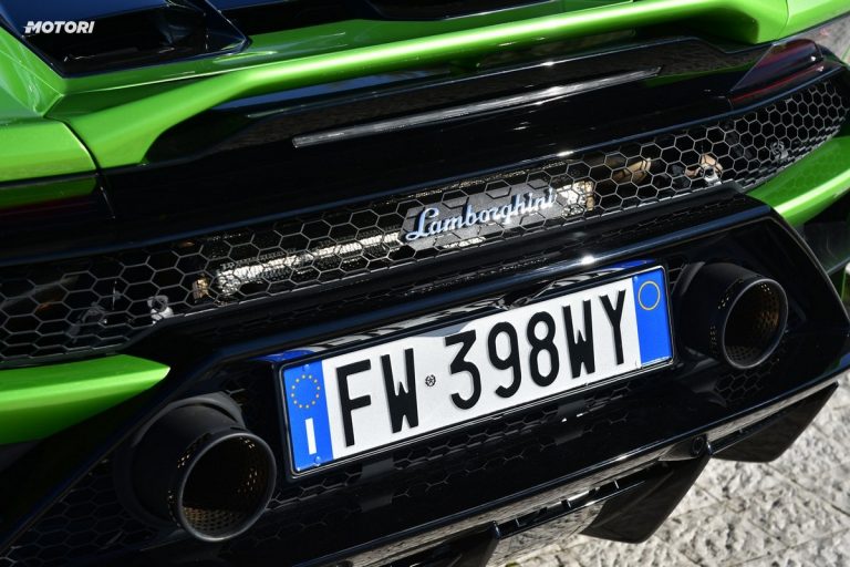 Lamborghini Huracán EVO Spyder: la prova su strada