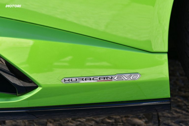Lamborghini Huracán EVO Spyder: la prova su strada