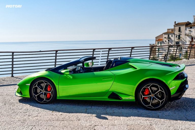Lamborghini Huracán EVO Spyder: la prova su strada