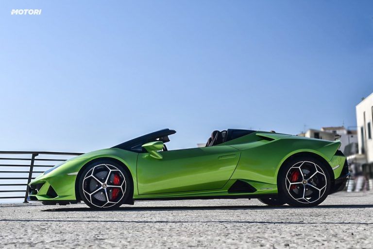 Lamborghini Huracán EVO Spyder: la prova su strada