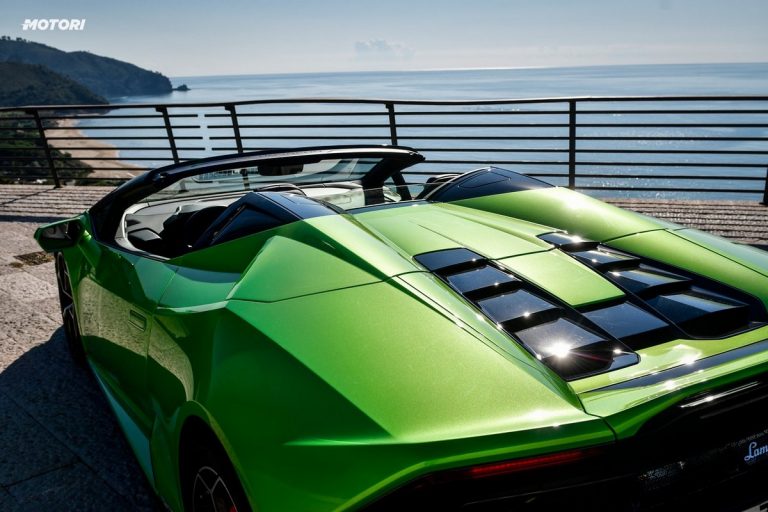 Lamborghini Huracán EVO Spyder: la prova su strada