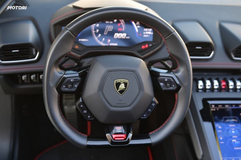 Lamborghini Huracán EVO Spyder: la prova su strada