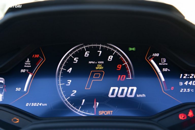 Lamborghini Huracán EVO Spyder: la prova su strada