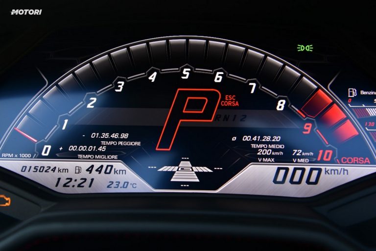 Lamborghini Huracán EVO Spyder: la prova su strada