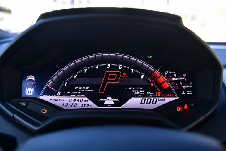 Lamborghini Huracán EVO Spyder: la prova su strada