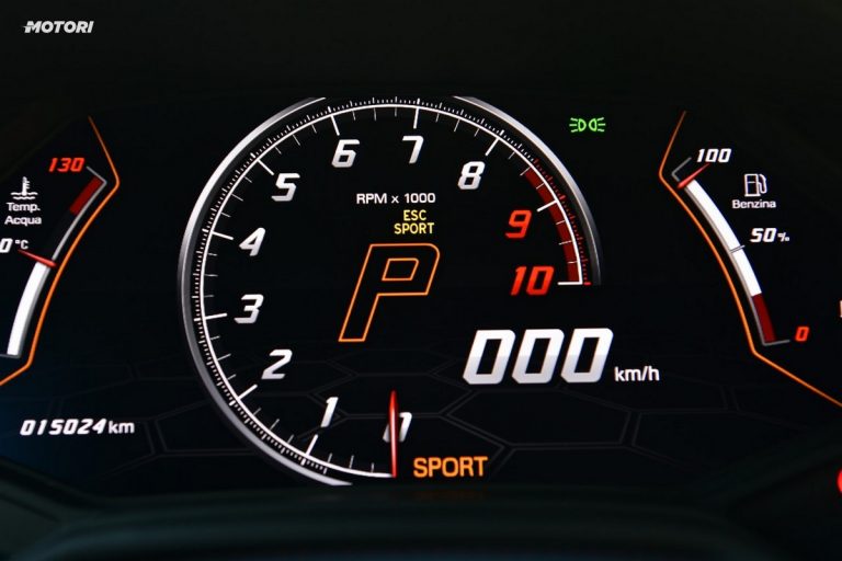 Lamborghini Huracán EVO Spyder: la prova su strada