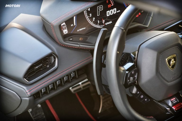 Lamborghini Huracán EVO Spyder: la prova su strada