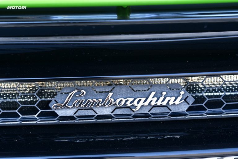 Lamborghini Huracán EVO Spyder: la prova su strada