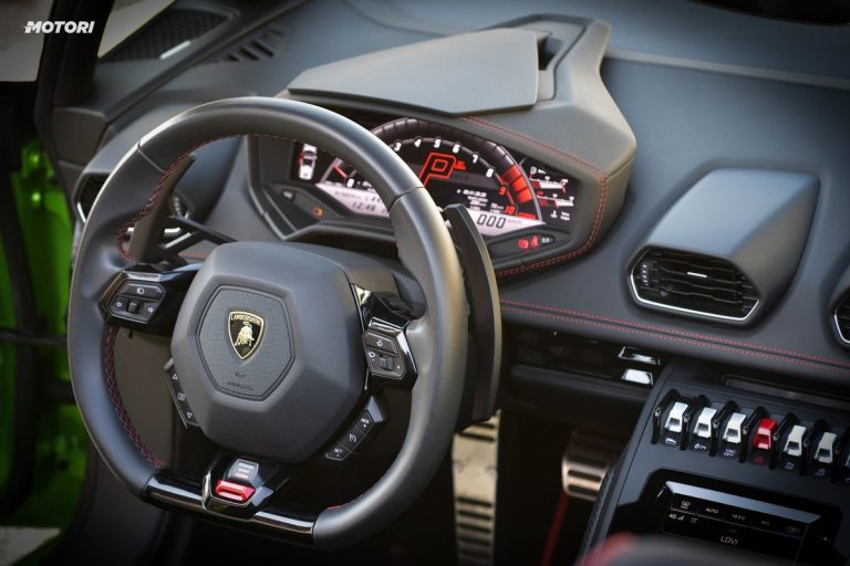 Lamborghini Huracán EVO Spyder: la prova su strada