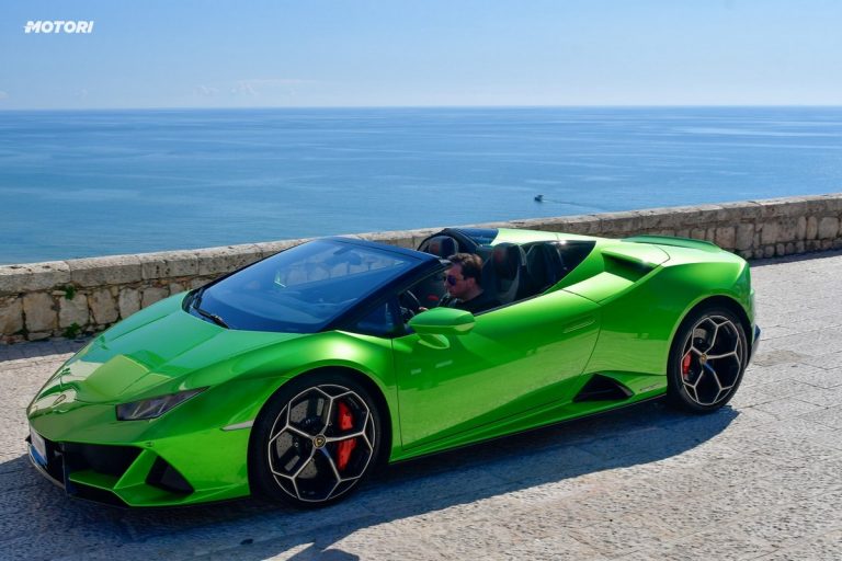 Lamborghini Huracán EVO Spyder: la prova su strada