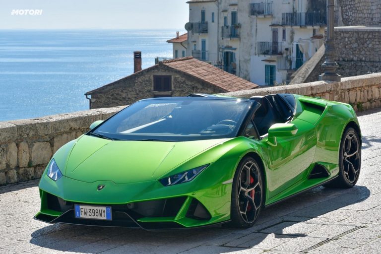Lamborghini Huracán EVO Spyder: la prova su strada