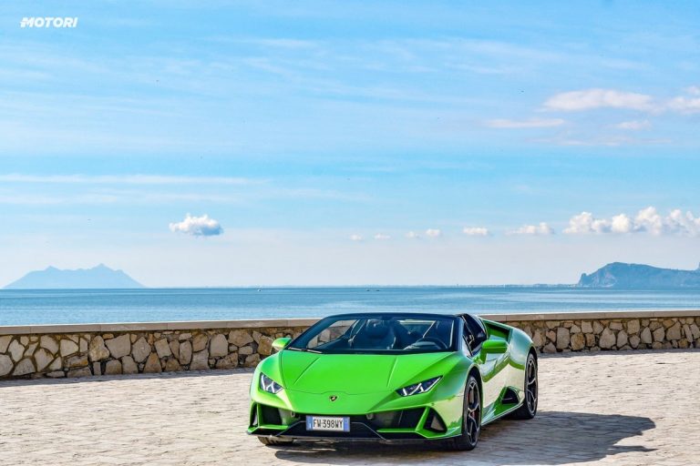 Lamborghini Huracán EVO Spyder: la prova su strada