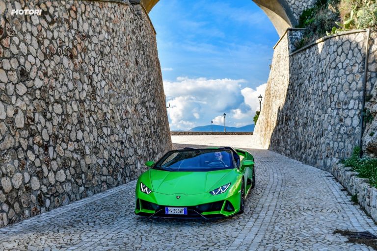 Lamborghini Huracán EVO Spyder: la prova su strada