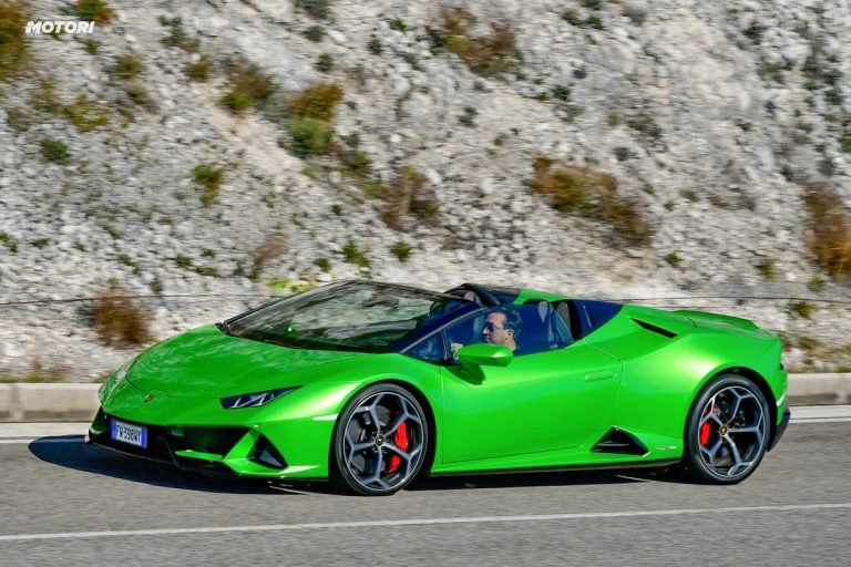 Lamborghini Huracán EVO Spyder: la prova su strada
