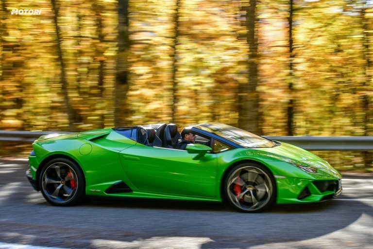 Lamborghini Huracán EVO Spyder: la prova su strada