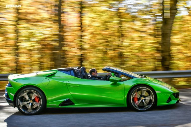 Lamborghini Huracán EVO Spyder: la prova su strada