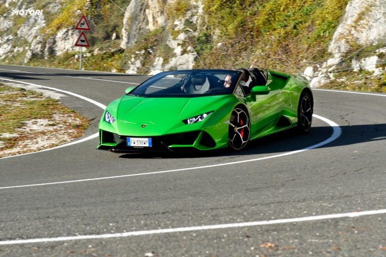 Lamborghini Huracán EVO Spyder: la prova su strada