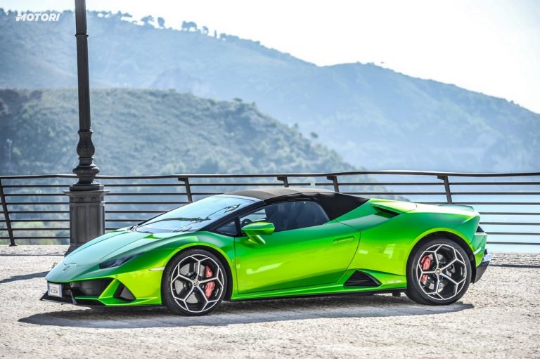 Lamborghini Huracán EVO Spyder: la prova su strada