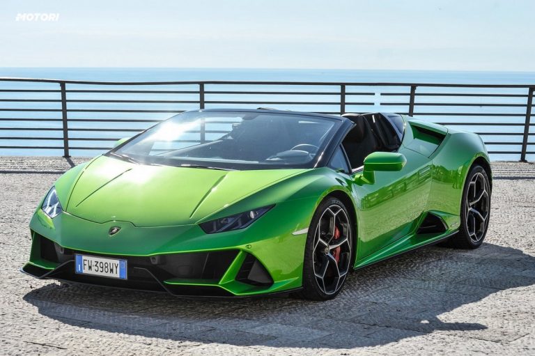 Lamborghini Huracán EVO Spyder: la prova su strada