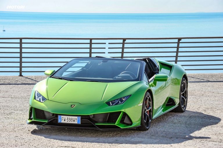 Lamborghini Huracán EVO Spyder: la prova su strada