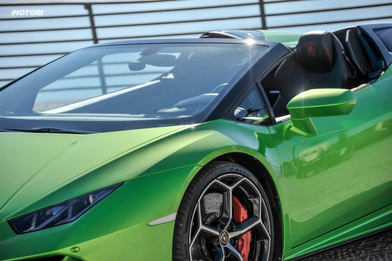 Lamborghini Huracán EVO Spyder: la prova su strada