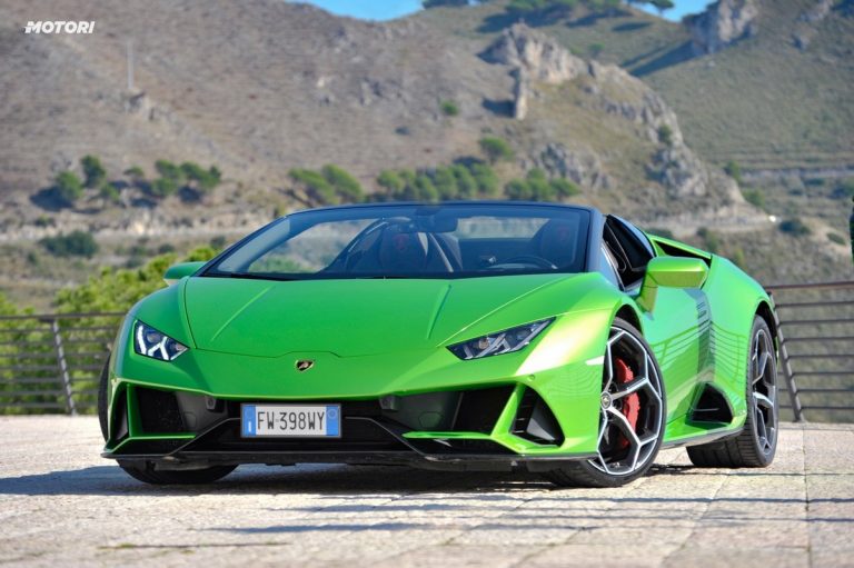 Lamborghini Huracán EVO Spyder: la prova su strada