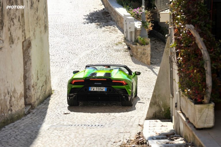 Lamborghini Huracán EVO Spyder: la prova su strada