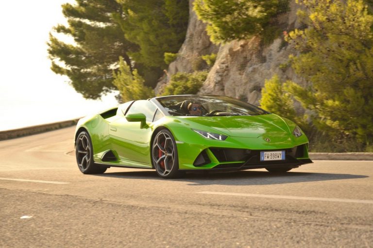 Lamborghini Huracán EVO Spyder: la prova su strada