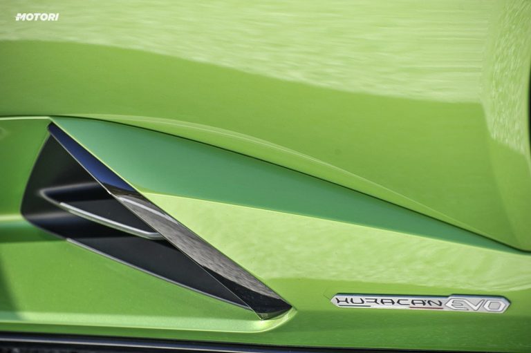 Lamborghini Huracán EVO Spyder: la prova su strada