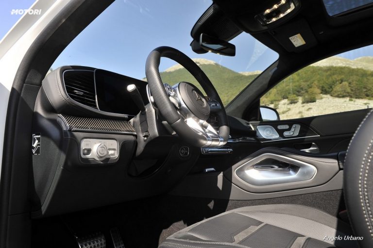 Audi A6 Allroad 55 TDI e Mercedes GLE Coupe 53 AMG: la prova su strada