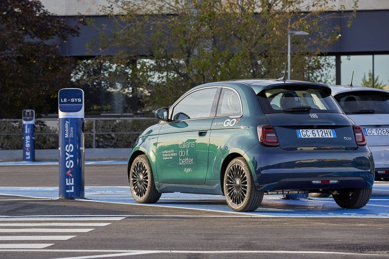 Fiat 500 elettrica: car sharing LeasysGO!