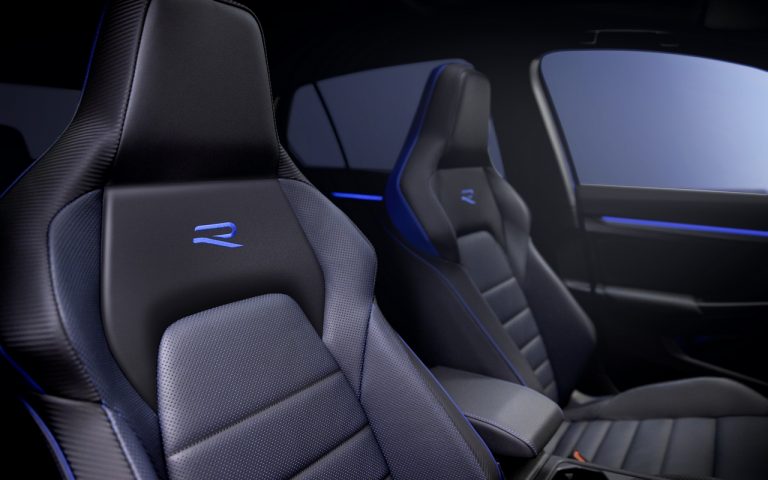 Nuova Golf 8 R 2021: immagini ufficiali