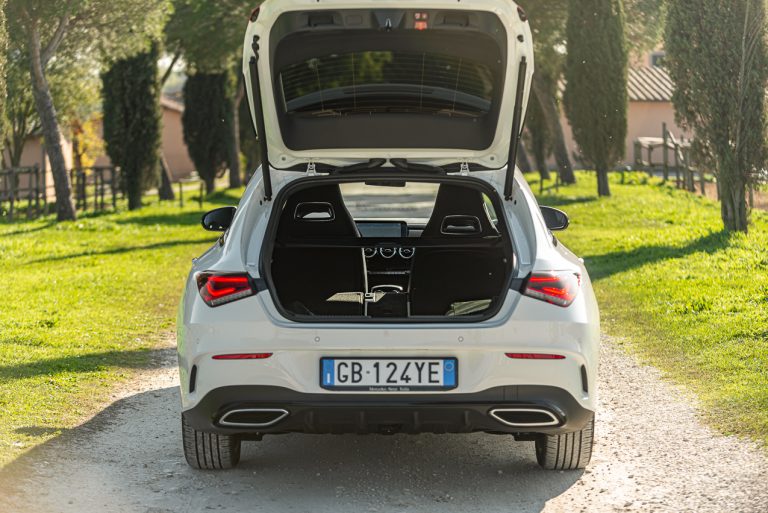 Mercedes Benz Cla Shooting- Brake: la prova su strada