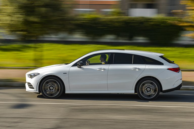 Mercedes Benz Cla Shooting- Brake: la prova su strada