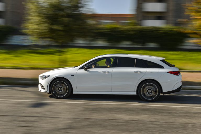 Mercedes Benz Cla Shooting- Brake: la prova su strada